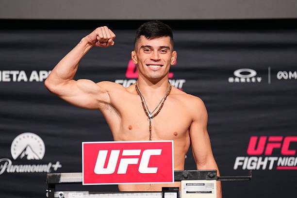 UFC格斗之夜：埃米特VS瓦列霍斯！赛前称重