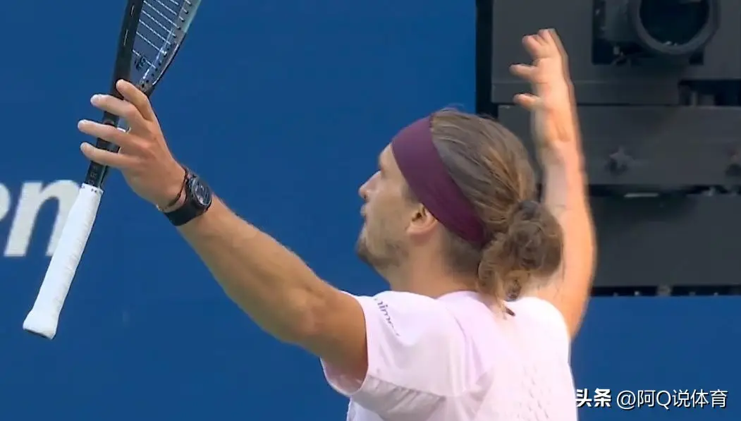 Zverev Beats Khachanov 3-0 in US Open Semifinal, One Win Away from the Title